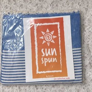 BRAND NEW IN ORIGINAL PACKAGING SUN SPUN TURKISH FRINGED BEACH BLANKET/TOWEL